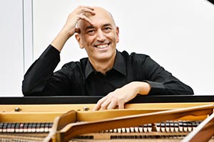 Maurizio Barboro - Pianista per l'Associazione Amici del Teatro Carlo Felice e del Conservatorio Niccolò Paganini